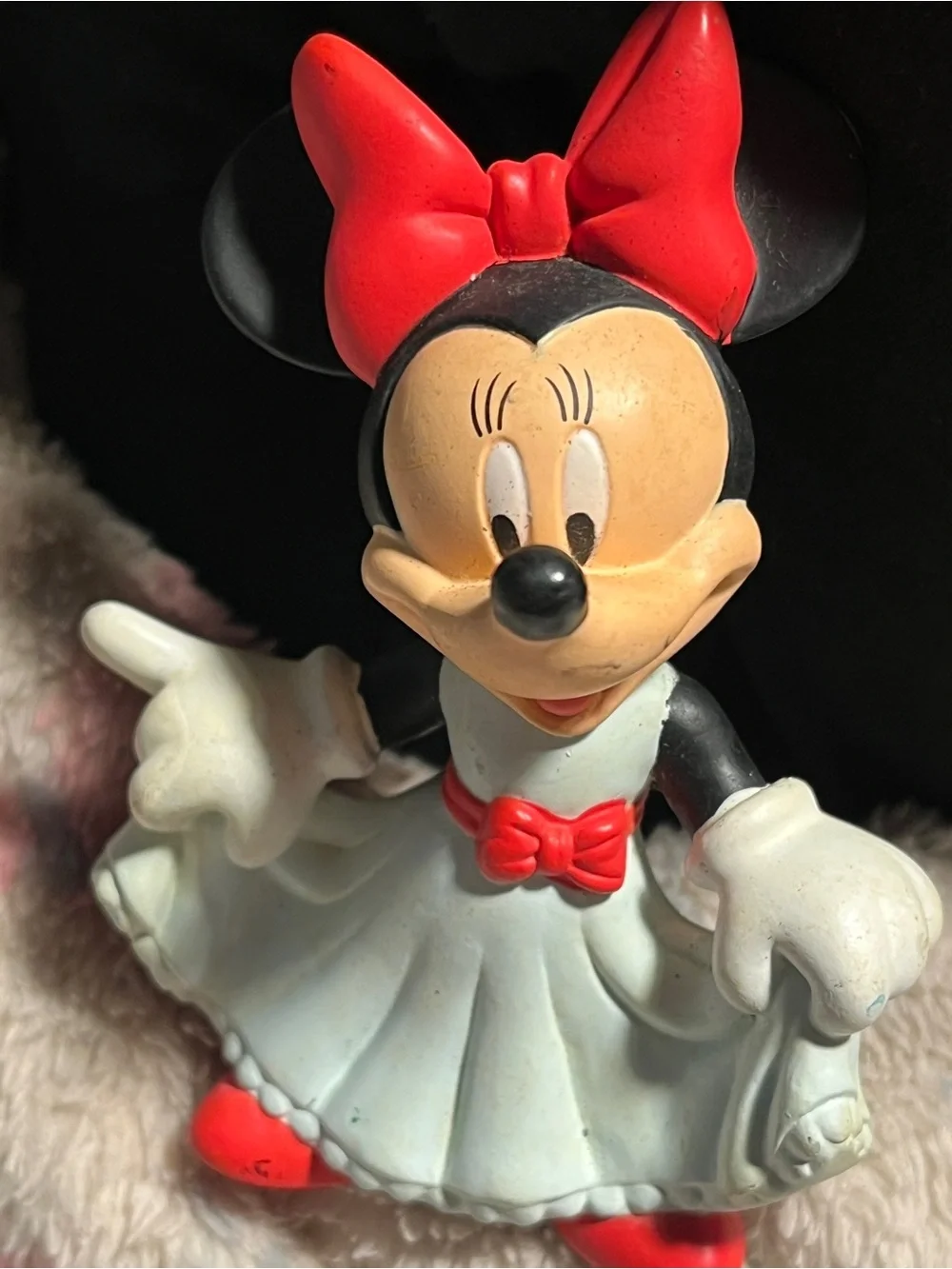 Vintage Disney Minnie Mouse PVC Figure White Dress Red Bow Applause China